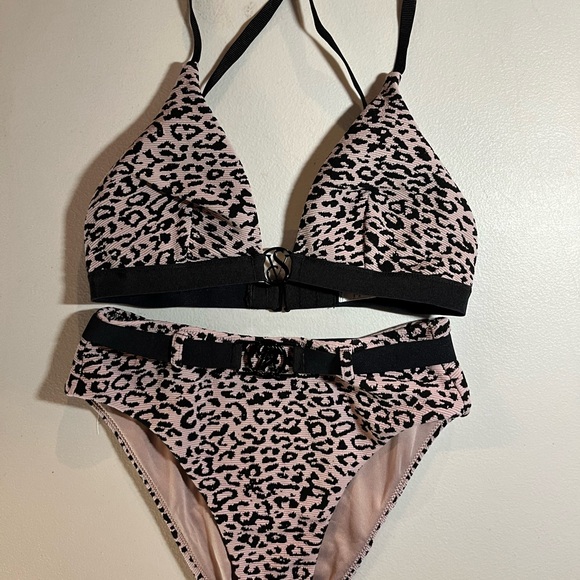 VS Textured Bikini - Picture 1 of 3